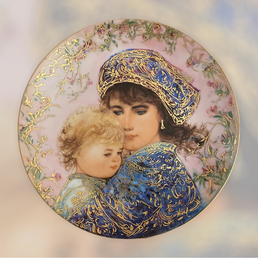 Edna Hibel. Collector’s Plate